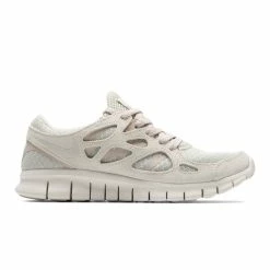 Nike WOMEN'S FREE RUN 2