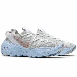 Nike WOMEN'S SPACE HIPPIE 04