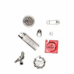 X STAPLE DESIGN CROCS AT CLOG