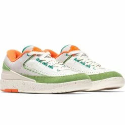 AIR JORDAN 2 RETRO LOW TITAN Sneakers