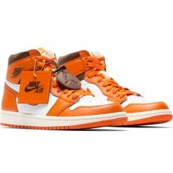WOMEN'S AIR JORDAN 1 RETRO HI OG Sneakers