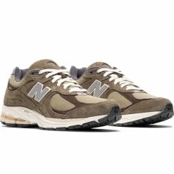New Balance M2002RHN Sneakers