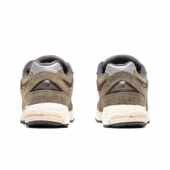 New Balance M2002RHN Sneakers