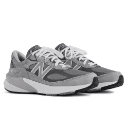 New Balance Sneakers W990GL6