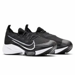 NIKE AIR ZOOM TEMPO NEXT% Sneakers
