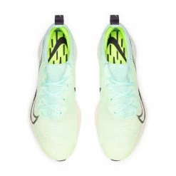 NIKE AIR ZOOM TEMPO NEXT%