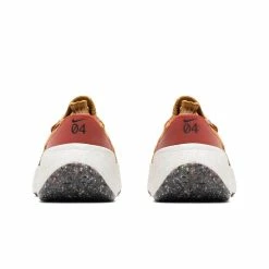 Nike WOMEN'S SPACE HIPPIE 04