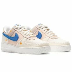 Nike WOMEN'S AIR FORCE 1 '07 PRM