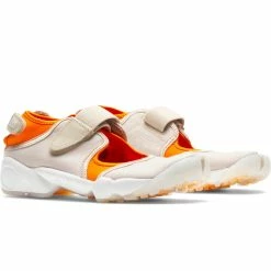 Nike WOMEN'S AIR RIFT Sneakers