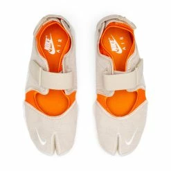 Flash Sale βοΈ Nike π© WOMEN'S AIR RIFT π Sneakers π₯° 9 Nike WOMEN'S AIR RIFT Sneakers