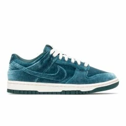 Nike Sneakers WOMEN'S DUNK LOW SV