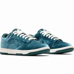 Nike Sneakers WOMEN'S DUNK LOW SV