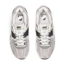 Nike WOMEN'S ZOOM VOMERO 5