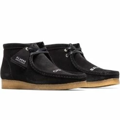 Undercover X CLARKS WALLABEE Sneakers