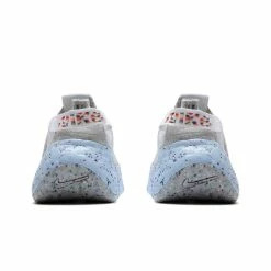 Nike WOMEN'S SPACE HIPPIE 04