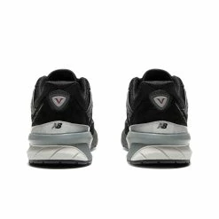 Top 10 β New Balance π Sneakers π© WOMEN'S W990BK5 π 8 New Balance Sneakers WOMEN'S W990BK5