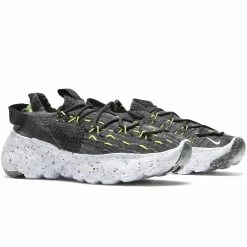 Nike SPACE HIPPIE 04 Sneakers