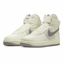 Nike AIR FORCE 1 HIGH '07 LV8 VINTAGE