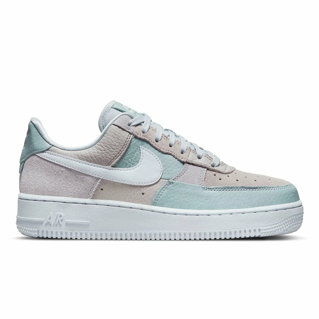 New π Nike π© WOMEN'S AIR FORCE 1 '07 β¨ 3 Nike WOMEN'S AIR FORCE 1 '07