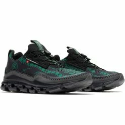 On X SOUTH2 WEST8 CLOUDAWAY